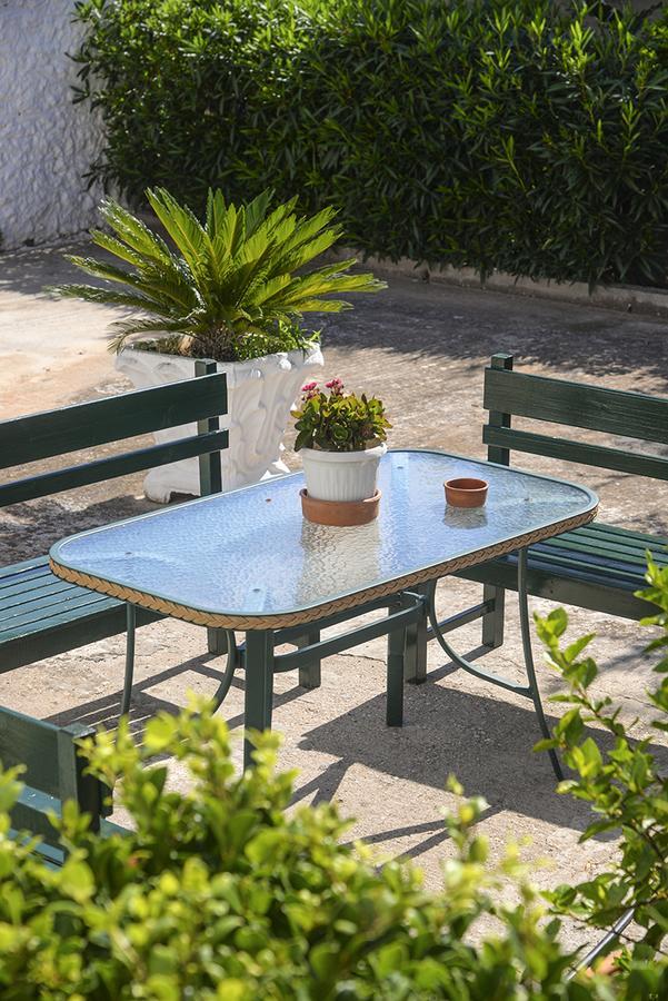 Villa Anesis Spetses Town Bagian luar foto